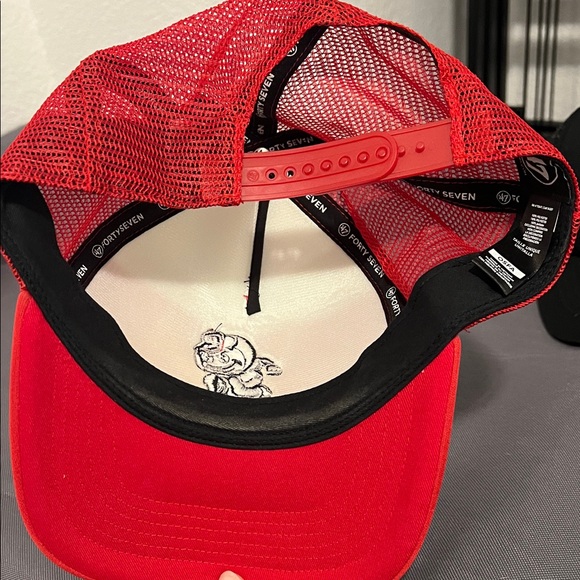 Trucker/Mesh hat bundle - Picture 7 of 13
